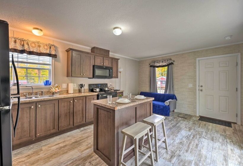 Cozy Cassopolis Retreat On Little Fish Lake!