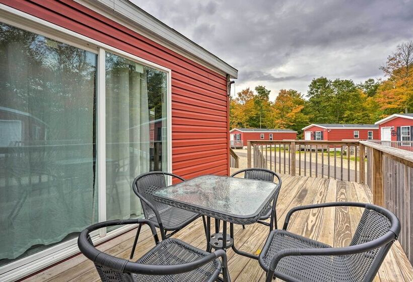 Cozy Cassopolis Retreat On Little Fish Lake!