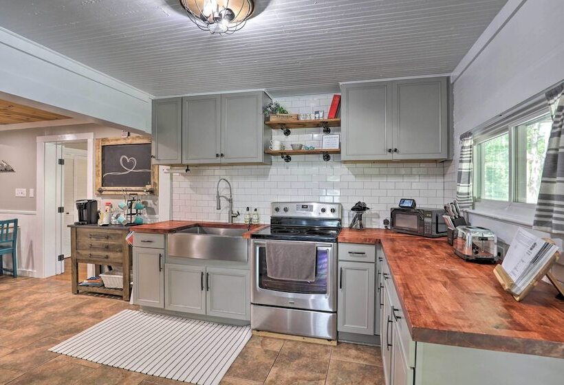 Cozy Cottage W/ Hot Tub < 4 Mi To Black Mountain!