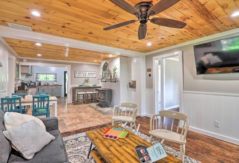 Cozy Cottage W/ Hot Tub < 4 Mi To Black Mountain!