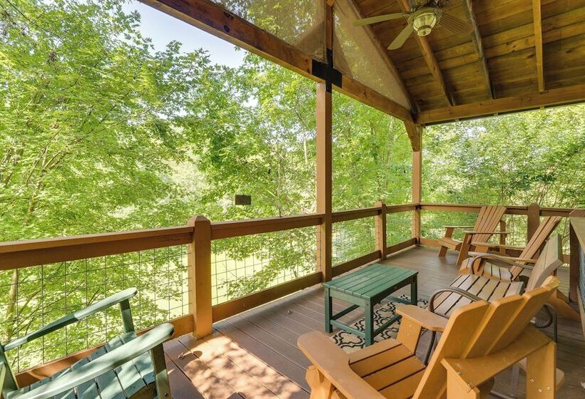 Cozy Creekside Cabin W/ Fire Pit & Views!