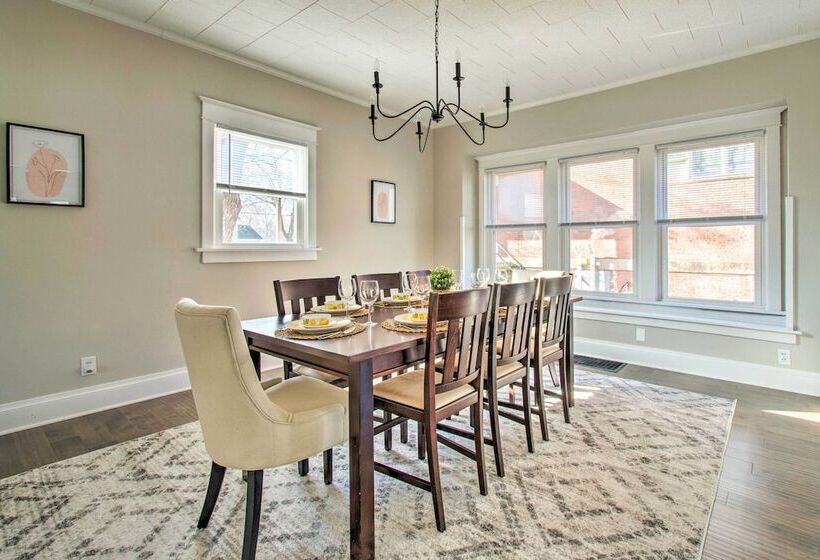 Cozy Illinois Home   Near Fishing & Golfing!