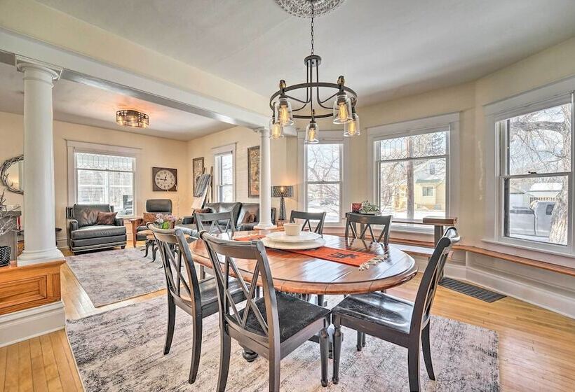 Cozy Laramie Retreat W/ Private Yard Near Uw!