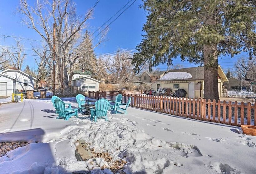 Cozy Laramie Retreat W/ Private Yard Near Uw!