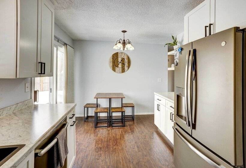 Cozy Sioux Falls Home   7 Mi To Downtown!