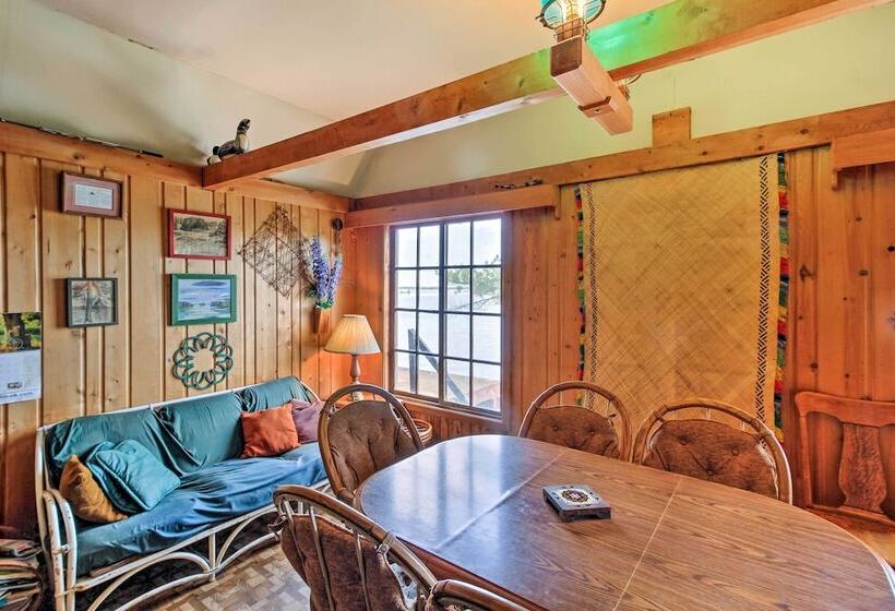 Charming Stop Island Cabin W/ Boat Dock & Beach!