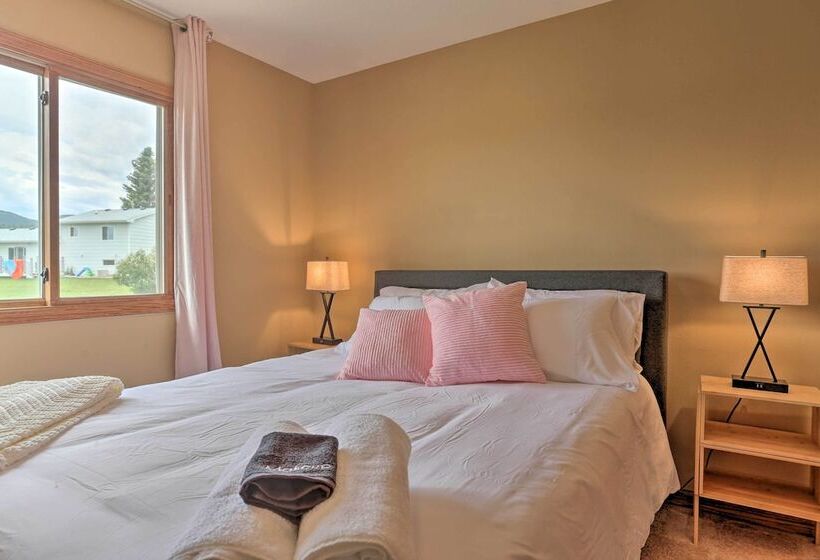 Cozy Sturgis Home W/ Yard, 2 Mi To Main St!