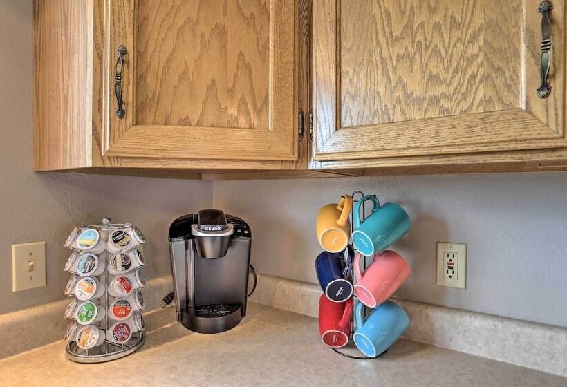 Cozy Sturgis Home W/ Yard, 2 Mi To Main St!