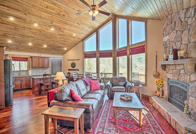 Cripple Creek Retreat W/ Incredible Mtn Views!