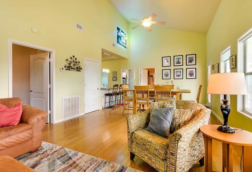 Walk To Sand: Home W/ Deck In Crystal Beach!