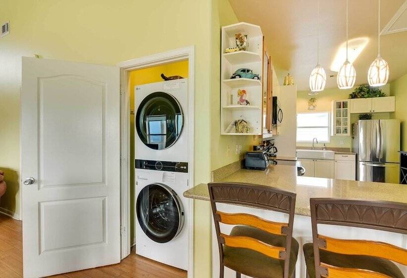 Walk To Sand: Home W/ Deck In Crystal Beach!