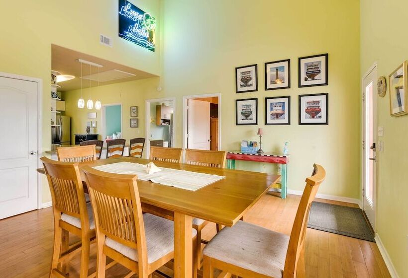 Walk To Sand: Home W/ Deck In Crystal Beach!