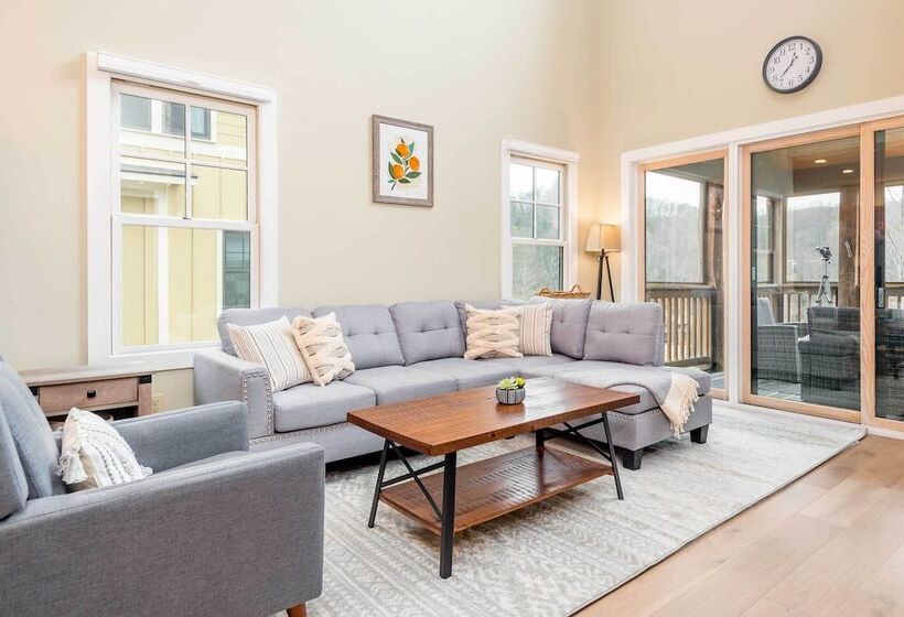 Game Room & Wraparound Decks: Cullowhee Home!