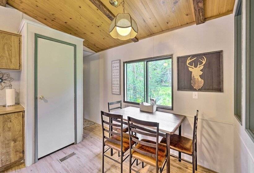 Cute Donnelly Cabin In The Woods W/ Fire Pit!
