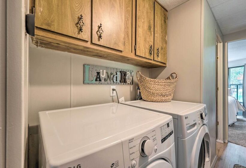 Cute Donnelly Cabin In The Woods W/ Fire Pit!