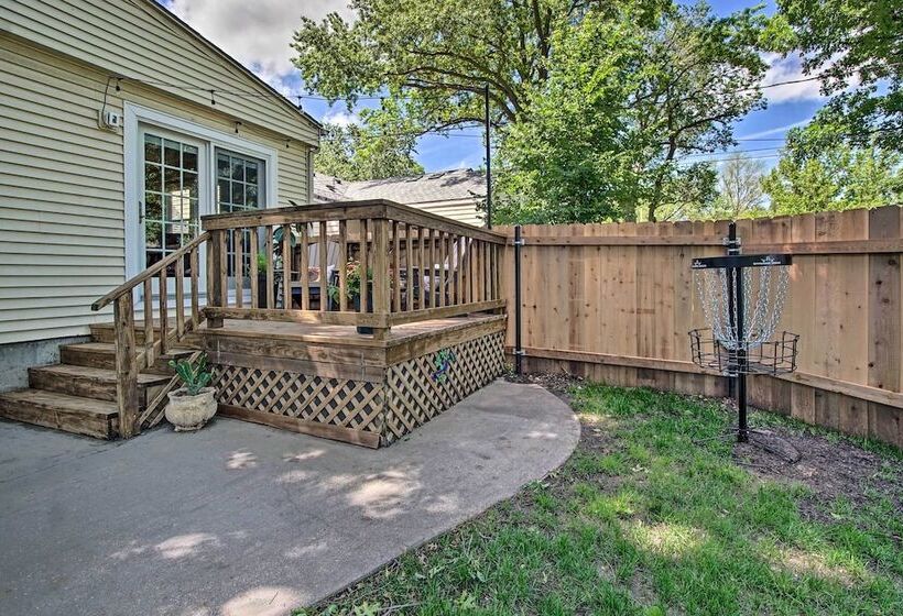 Cute Emporia House   Mins To Downtown & Esu!