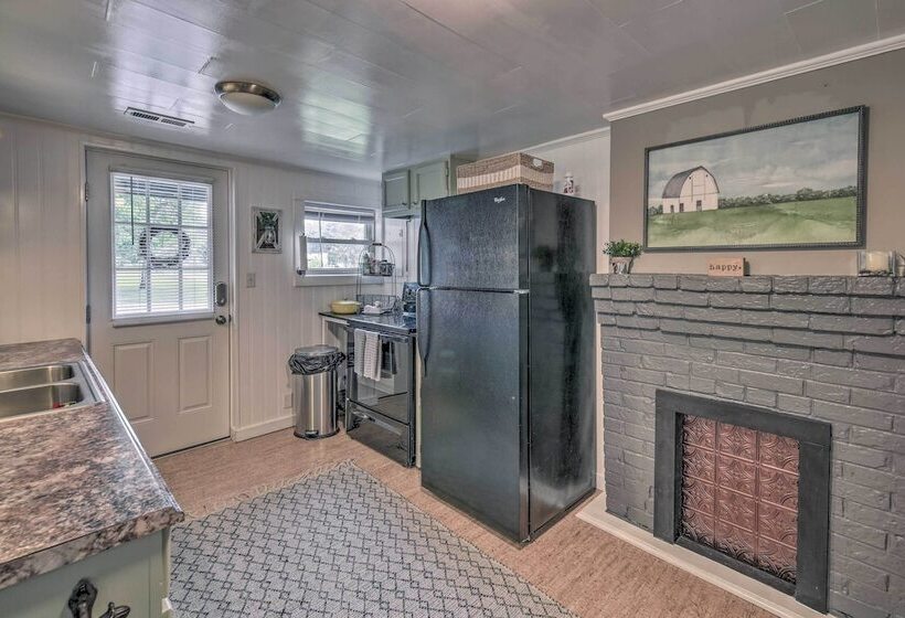 Damascus Cottage W/ Fire Pit   1 Mi To Trails