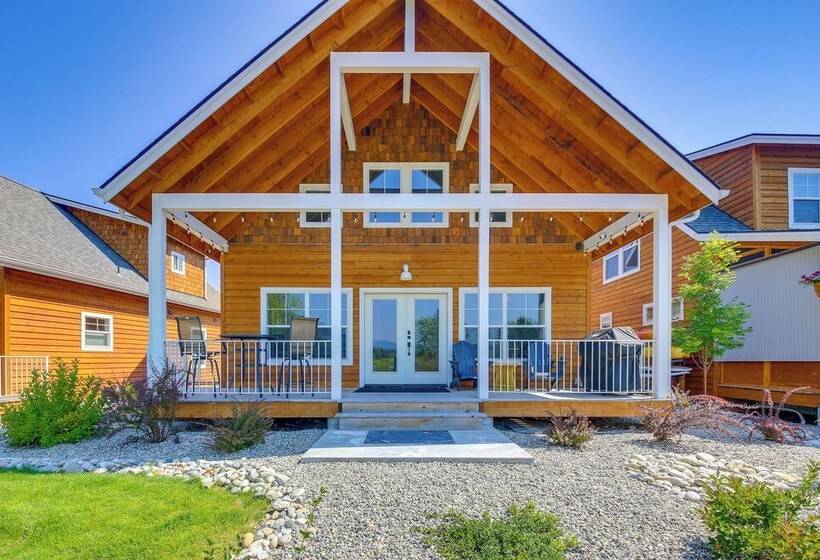 Dover Vacation Rental: Walk To Lake Pend!