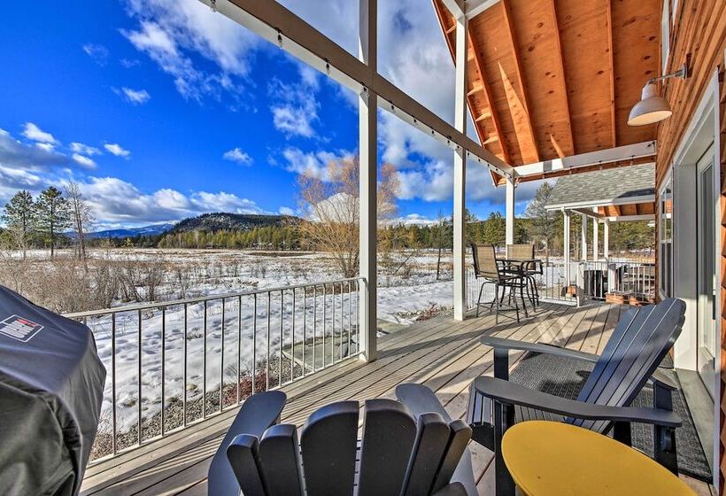 Dover Vacation Rental: Walk To Lake Pend!