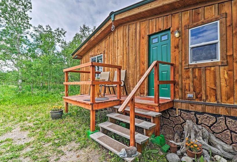 Duck Lake Cabin Rental Near Glacier National Park!