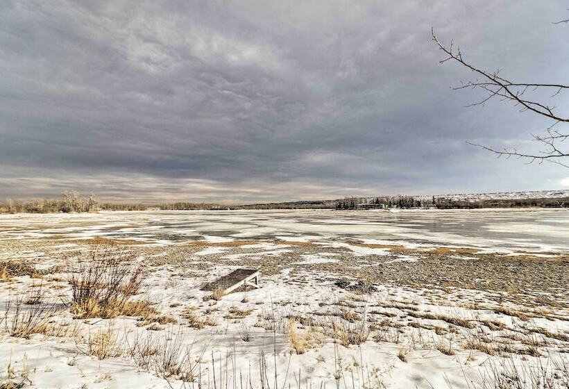 Duck Lake Cabin Rental Near Glacier National Park!