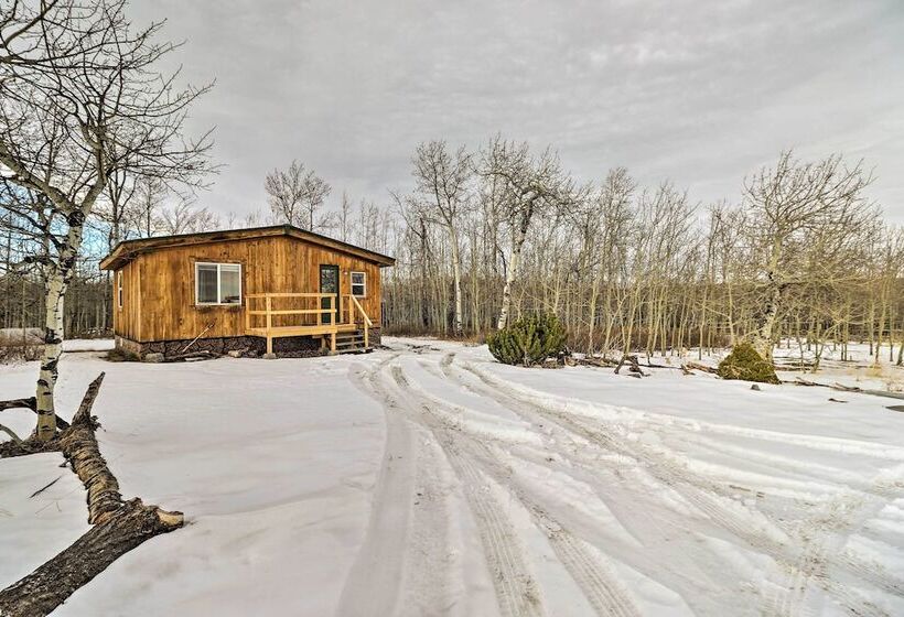 Duck Lake Cabin Rental Near Glacier National Park!