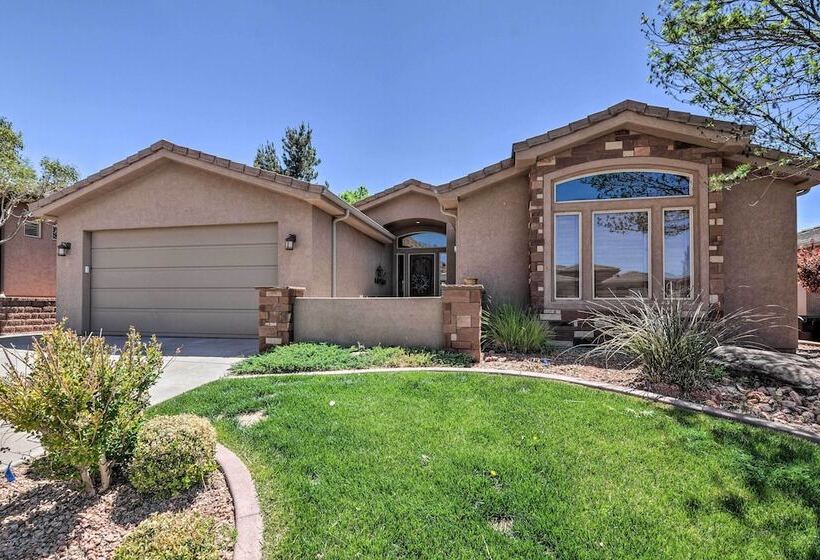 Elegant Kanab Home: Mtn Views & Hiking Trail!