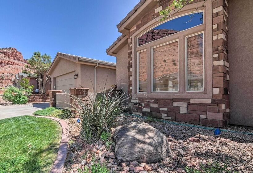 Elegant Kanab Home: Mtn Views & Hiking Trail!
