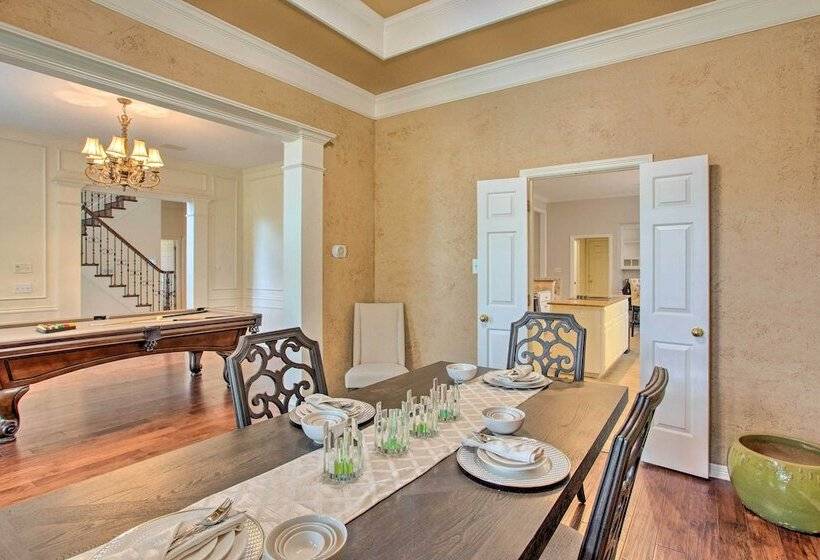 Elegant Plano Home W/ Private Outdoor Pool!