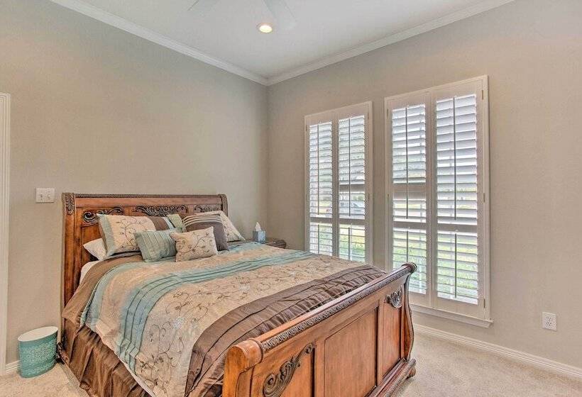 Elegant Plano Home W/ Private Outdoor Pool!