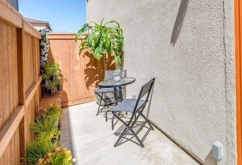 Elk Grove Studio W/ Private Patio: Walk To Casino!