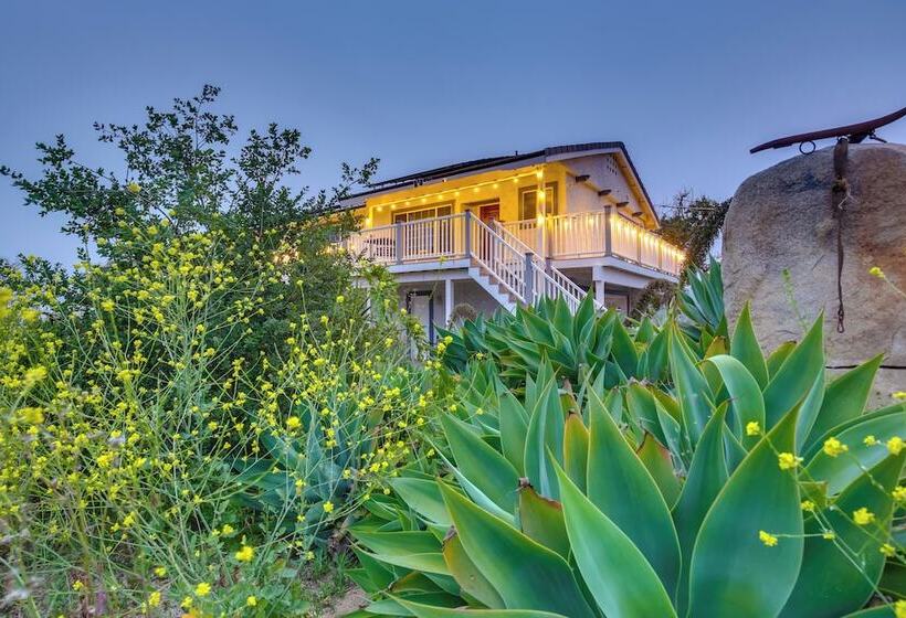 Escondido Hilltop Home W/ Deck & Views!