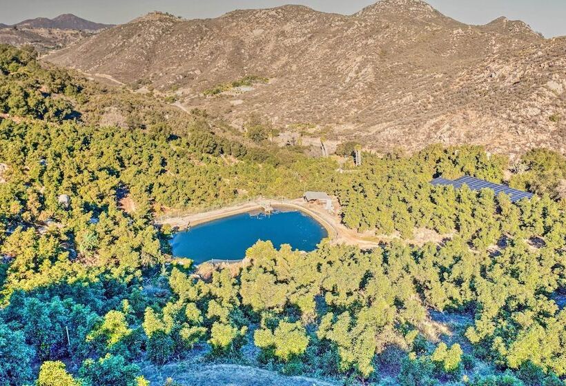 Escondido Hilltop Home W/ Deck & Views!