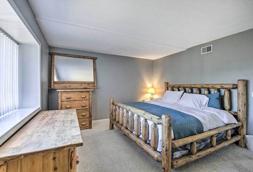 Escondido Hilltop Home W/ Deck & Views!