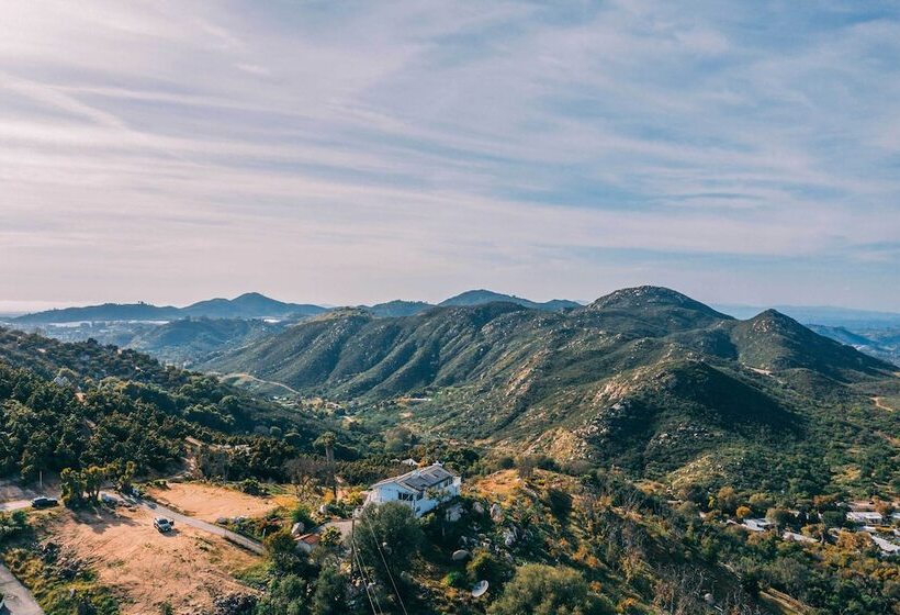 Escondido Hilltop Home W/ Deck & Views!