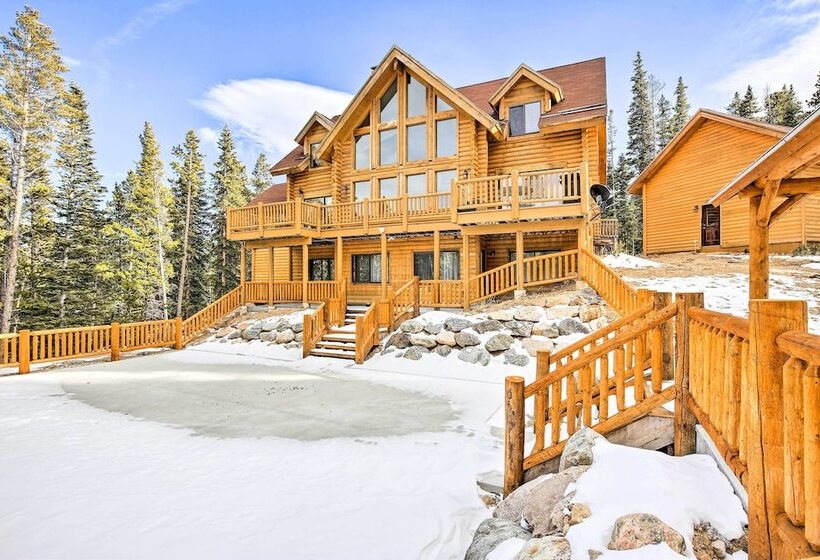 Expansive Alma Cabin W/ Hot Tub & Mountain Views!