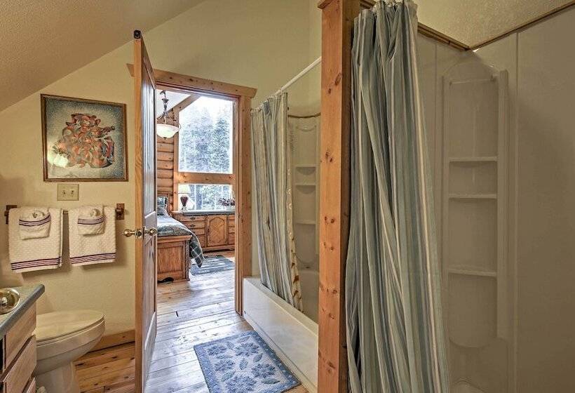 Expansive Alma Cabin W/ Hot Tub & Mountain Views!