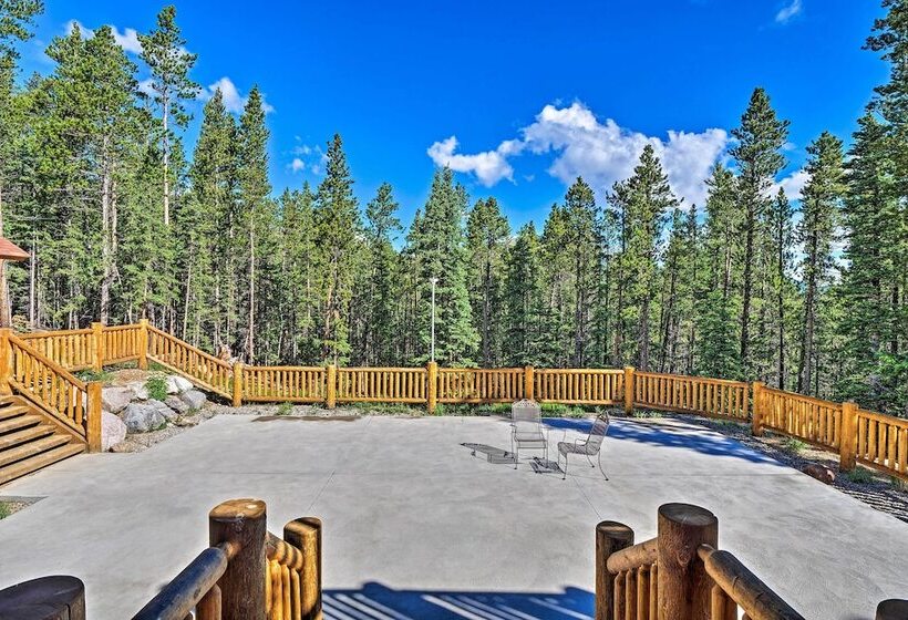 Expansive Alma Cabin W/ Hot Tub & Mountain Views!