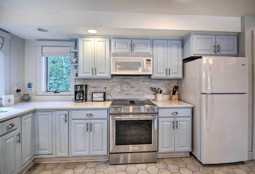 Family Friendly Greenwood Home W/ Lake Access