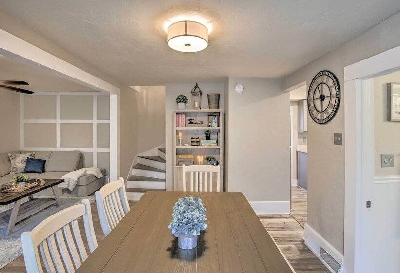 Family Friendly House: Walk To Lake Michigan!