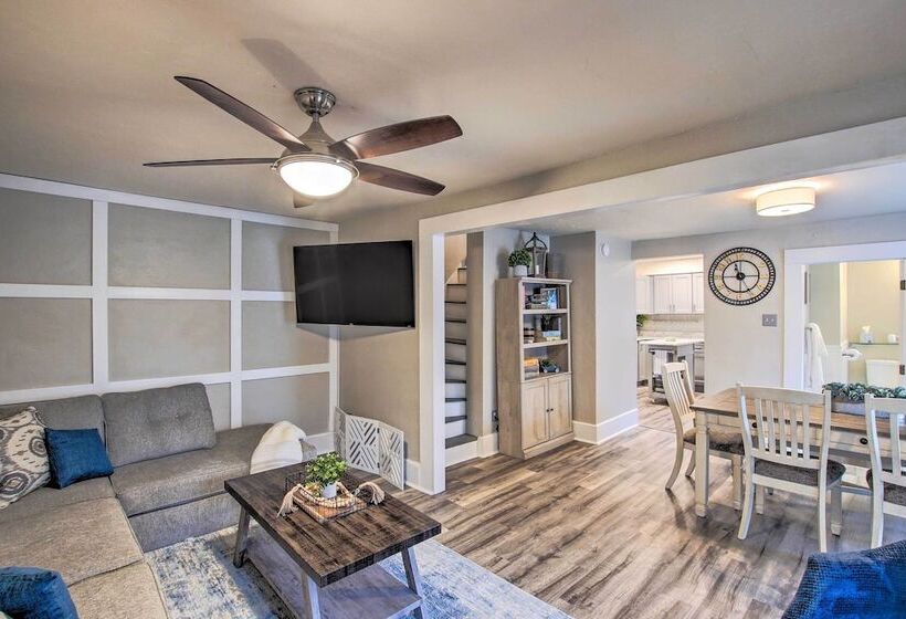 Family Friendly House: Walk To Lake Michigan!