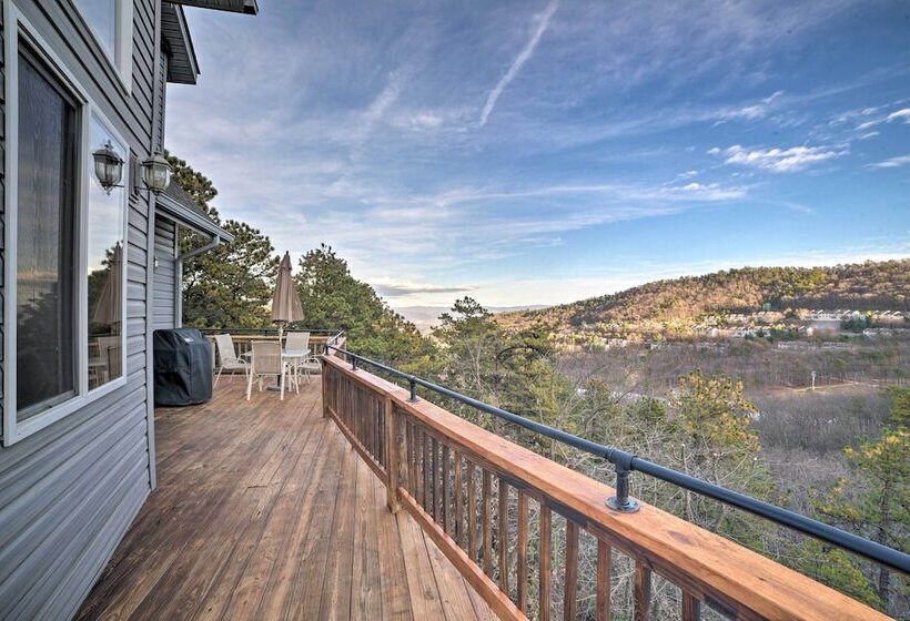 Family Friendly Massanutten Home W/ Slope Views!