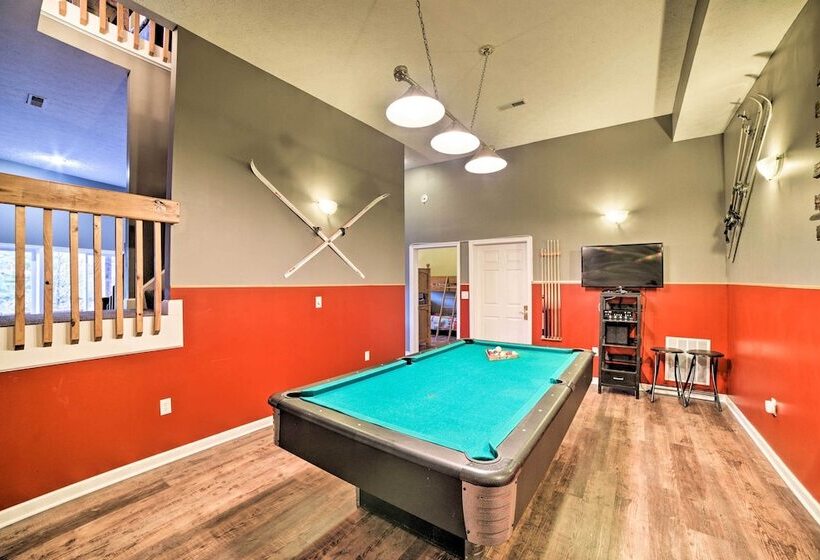 Family Friendly Massanutten Home W/ Slope Views!