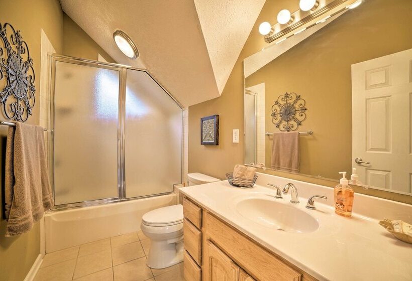 Family Friendly Massanutten Home W/ Slope Views!