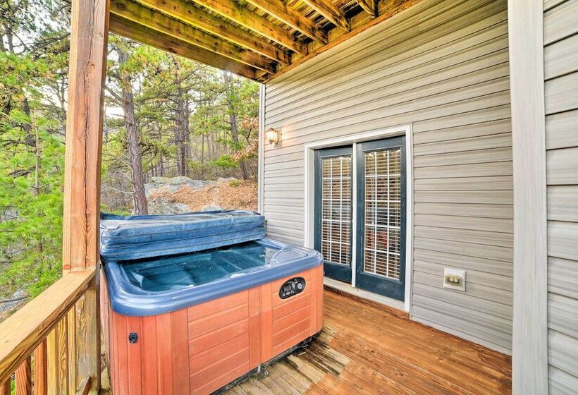 Family Friendly Massanutten Home W/ Slope Views!