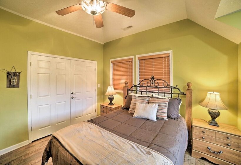 Family Friendly Massanutten Home W/ Slope Views!