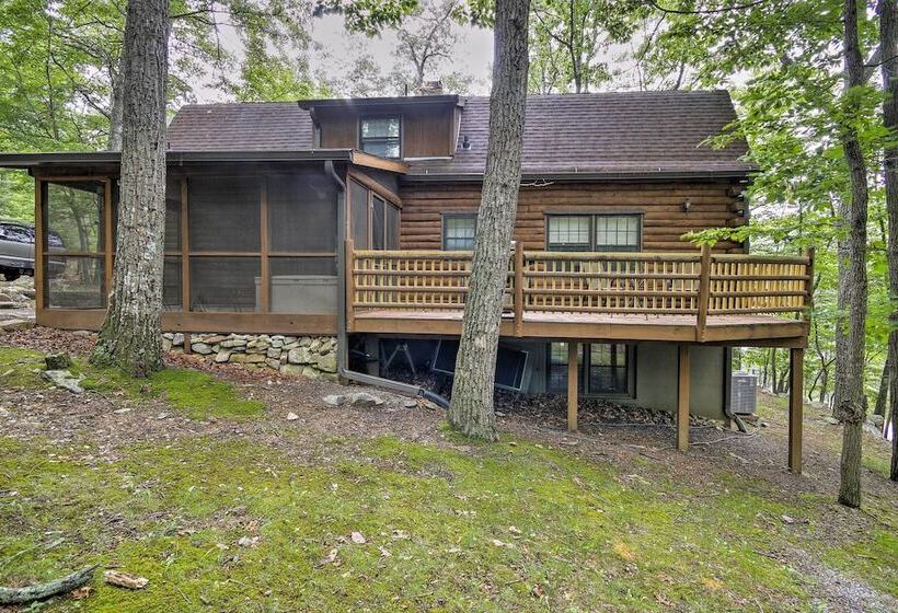 Family Friendly Massanutten Log Home W/ Views!