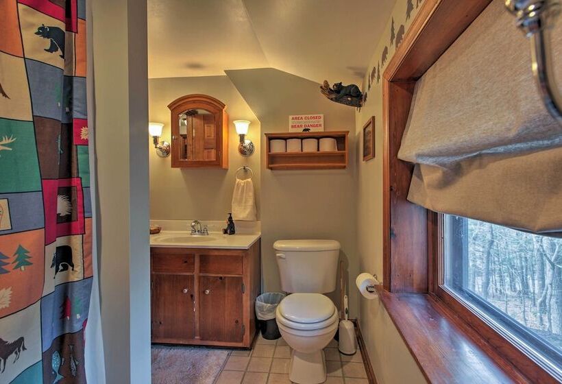 Family Friendly Massanutten Log Home W/ Views!