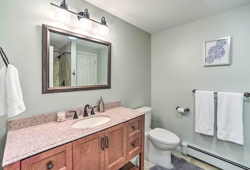 Family Friendly Retreat W/ Hot Tub: 1 Mi To Dtwn