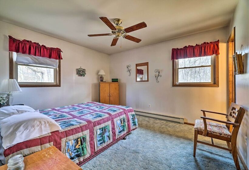 Family Friendly Albrightsville Home W/ Game Room!